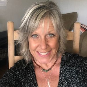 Meet your Posher, Kelley